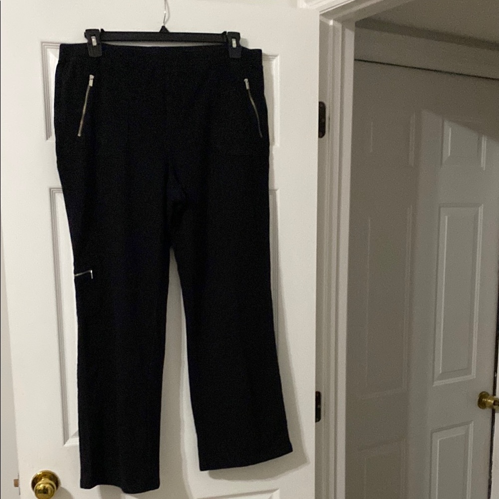 Black Pants with Zipper Details